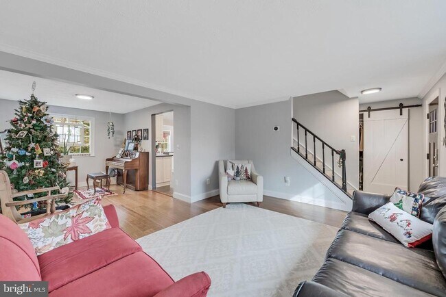 Building Photo - 12918 Framingham Ct