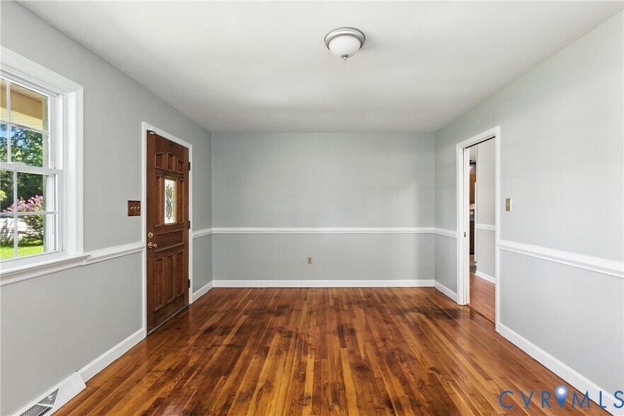 Building Photo - 2111 Clary Rd