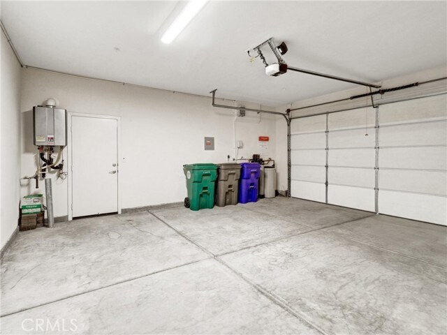 Building Photo - 43885 Arancia Way