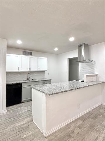 Building Photo - 545 Oldbridge Dr
