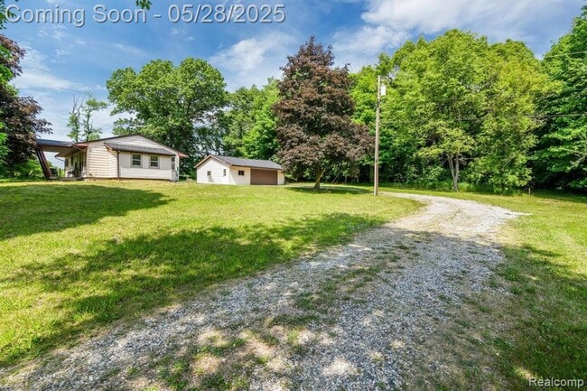 Building Photo - 3005 S Hickory Ridge Rd