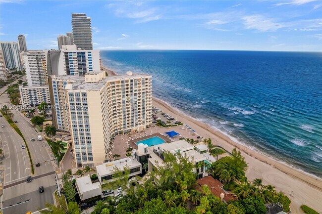 Building Photo - 3180 S Ocean Dr