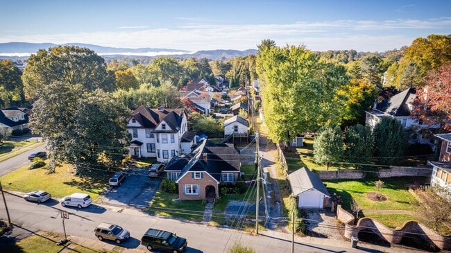 Building Photo - Coming Soon!! Charming 3 bed 2 Bath | Sunroom + Garage + Patio | Summer Special !