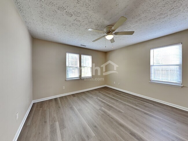 Building Photo - 7019 Beaverwood Dr