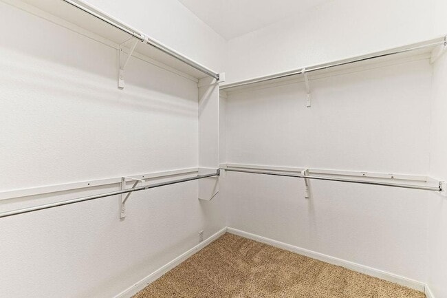 Building Photo - 2134 Paradise Ridge Dr