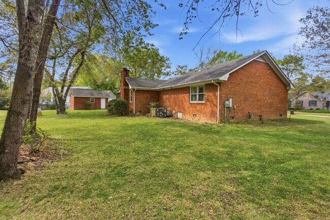 Building Photo - 601 Winged Foot Ct