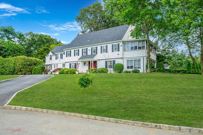 Building Photo - 5 Kohlsaat Ct