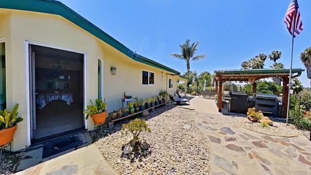 Building Photo - 1150 Marine View Dr