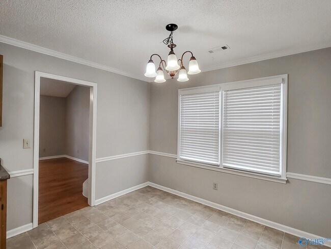 Building Photo - 116 Portal Ln
