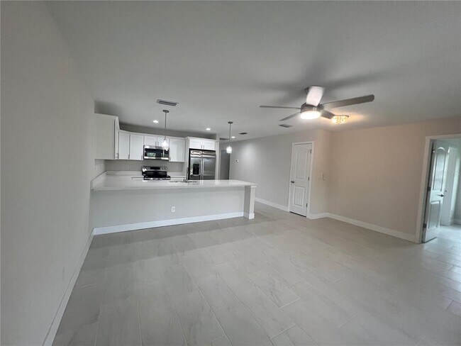Building Photo - 12038 Tetzel Ave