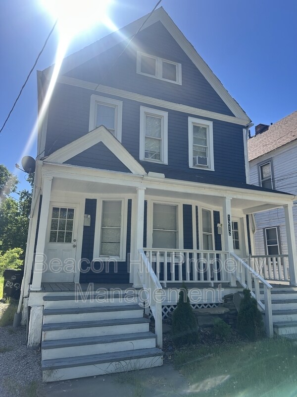 Building Photo - 1212 E 71st St