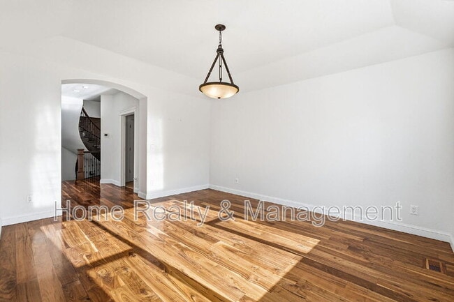 Building Photo - 14325 N Santa Fe St