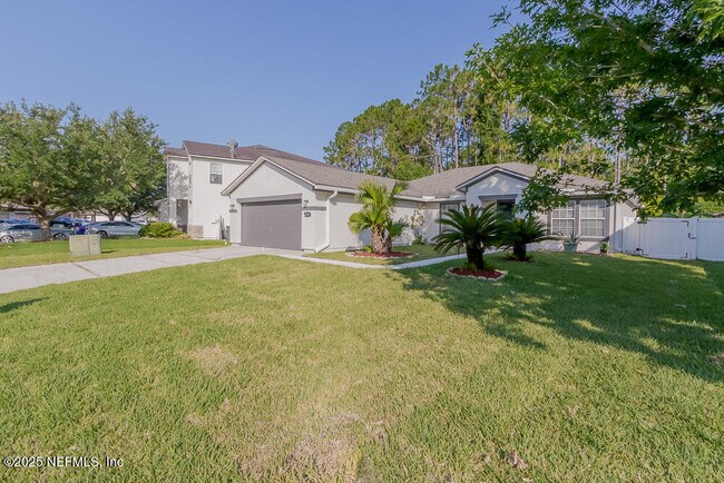 Building Photo - 8985 Redtail Dr