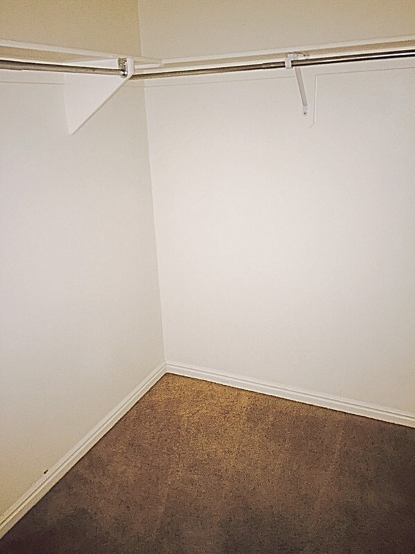 Building Photo - 1015 Canyon Meadow Dr
