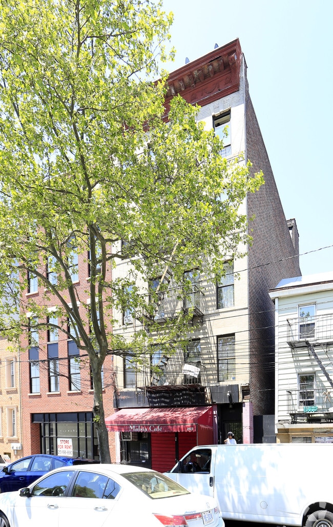 2423 Arthur Ave 2423 Arthur Ave Bronx NY 10458 Apartment Finder