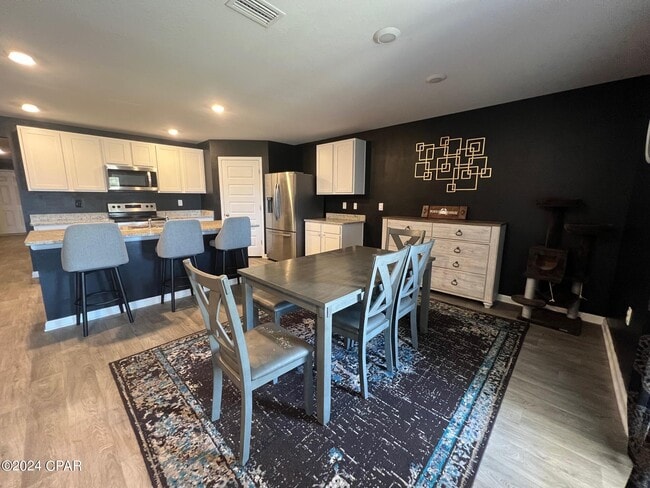 Building Photo - 255 Ryder Ln