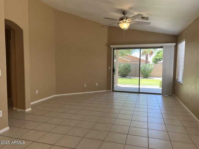 Building Photo - 6607 W Prickly Pear Trail
