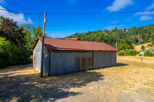 Building Photo - 31510 CA-128