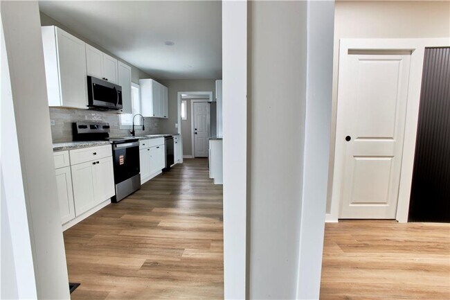 Building Photo - 1332 Thurgood St SW