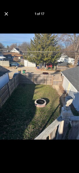 Building Photo - 11820 W Greenfield Ave