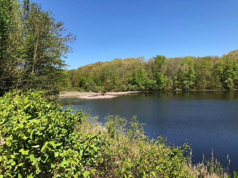 Private lake in back yard - 697 Putnam Pike