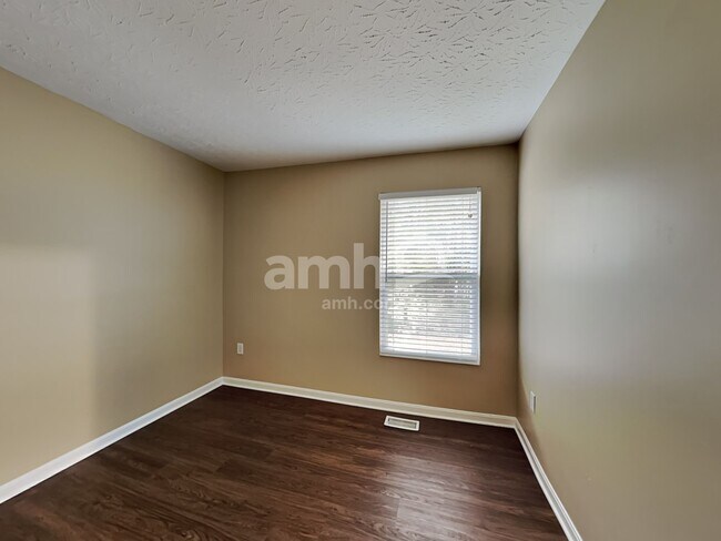 Building Photo - 2058 River Birch Dr