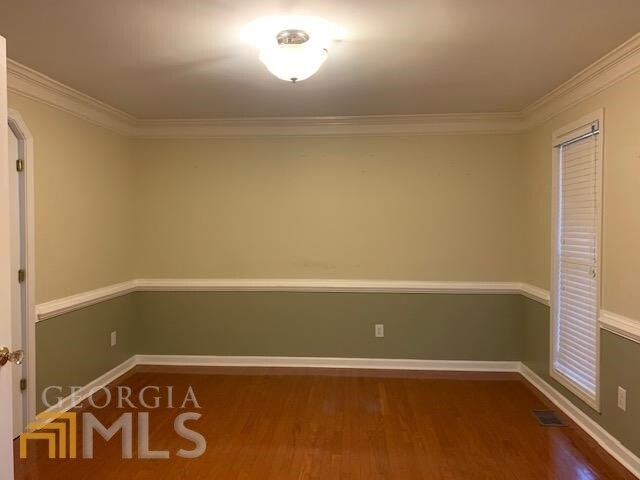 Building Photo - 552 Magnolia Dr