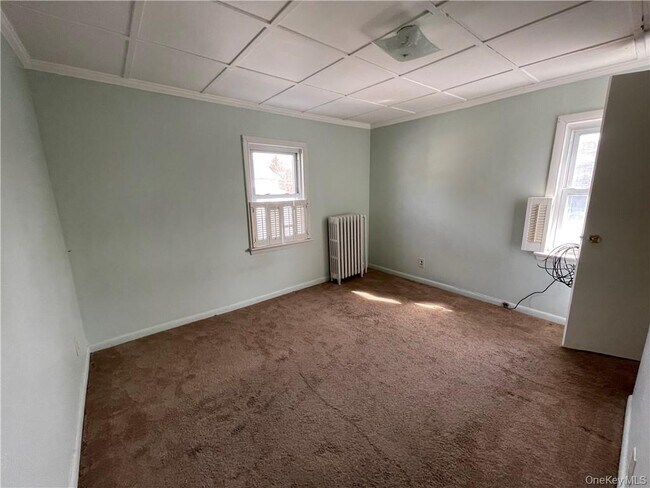 Building Photo - 10 Murray Ave