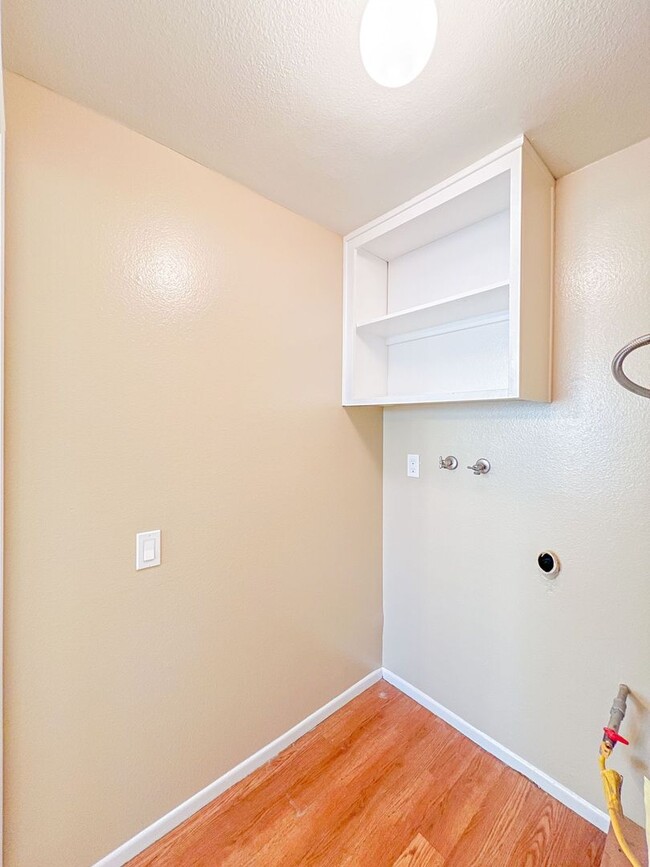 Building Photo - Cypress 2 Bed Townhome - 2 Car Garage - Gorgeous - Amenities Galore!!!!!