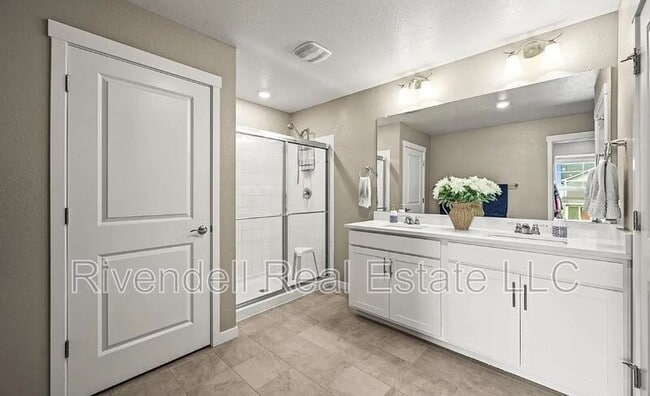 Building Photo - 18064 Dandy Brush Dr