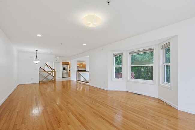 Building Photo - 3103 Maple Brook Rd