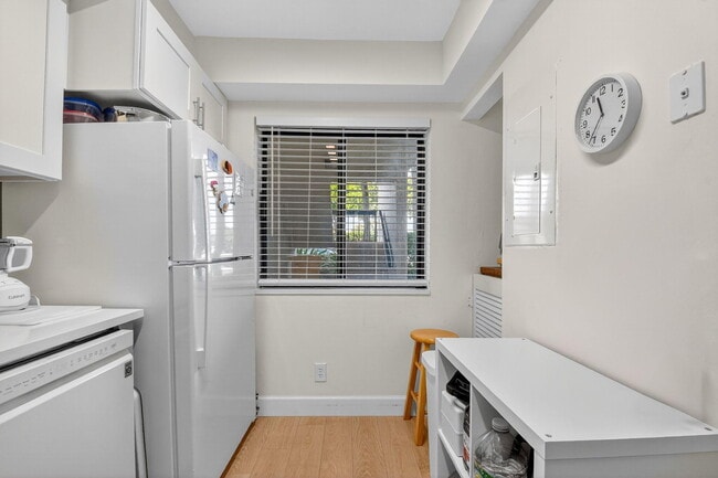 Building Photo - 3050 Presidential Way