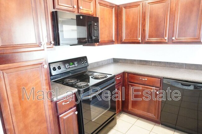 Building Photo - 10115 E Mountain View Rd