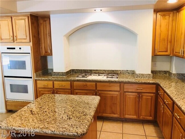 Building Photo - 6610 Gilded Lantern Ave