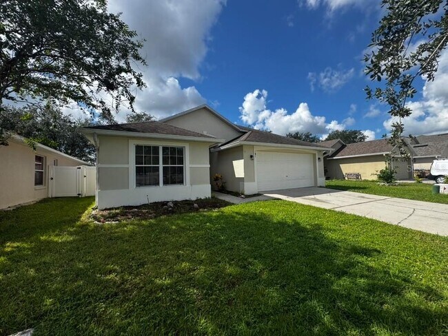 Building Photo - 185 Thornbury Dr