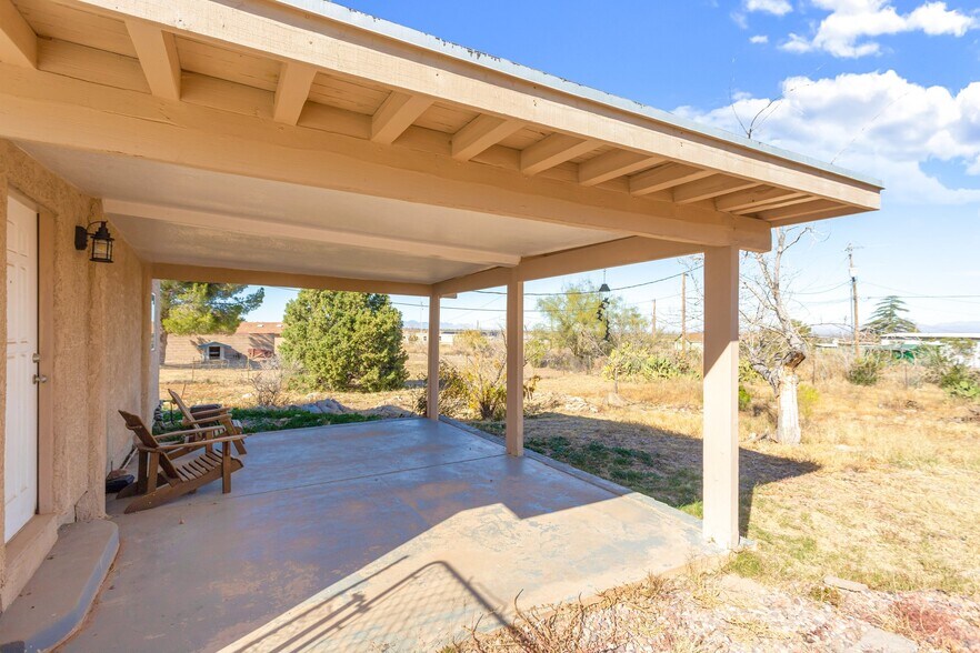 Building Photo - 7245 S Cole Ln