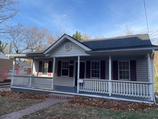 Building Photo - 645 W Northwest Blvd