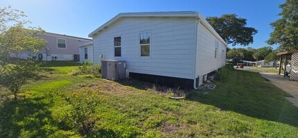 Building Photo - M1715 Pebble Beach Ln (VO/M10)