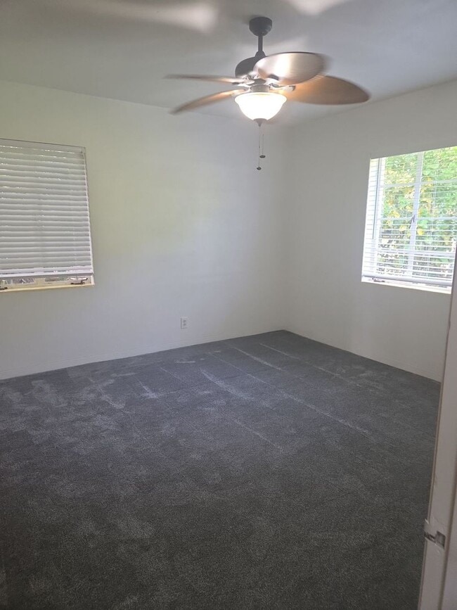 Building Photo - 1662 Houston Dr