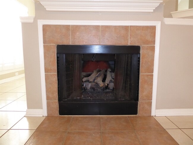 Building Photo - 6419 Diamond Rock Dr