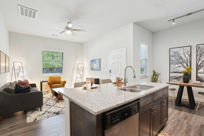 Building Photo - Clark Ridge Canyon