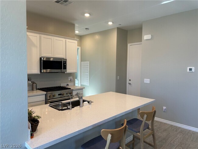 Building Photo - 12488 Primrose Grove Ln