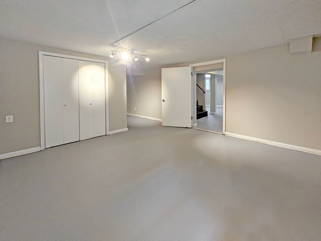 Building Photo - 4-Bedroom Ranch in the Heart of Atlanta – ...