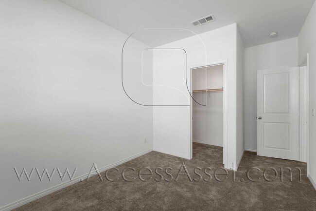 Building Photo - Dreamy 2-Story, 3 Bed/2.5 Baths Townhome In New Community!