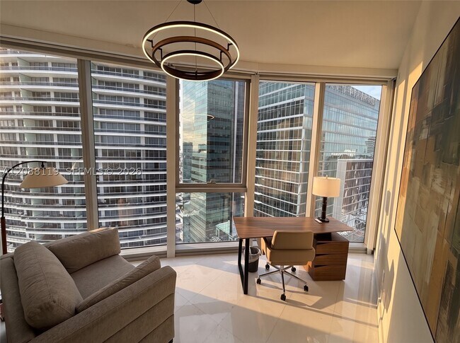 Building Photo - 300 Biscayne Blvd