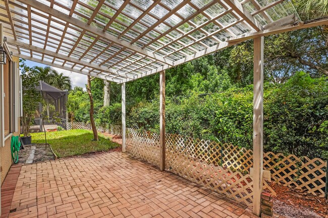 Building Photo - 10208 White Water Lily Way