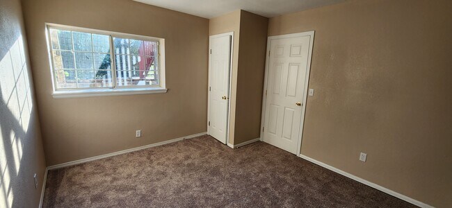 Building Photo - 4184 S Lewiston Cir