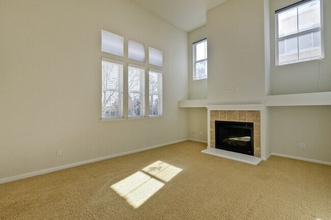 Building Photo - Wow! What a Great Home! Available Now!
