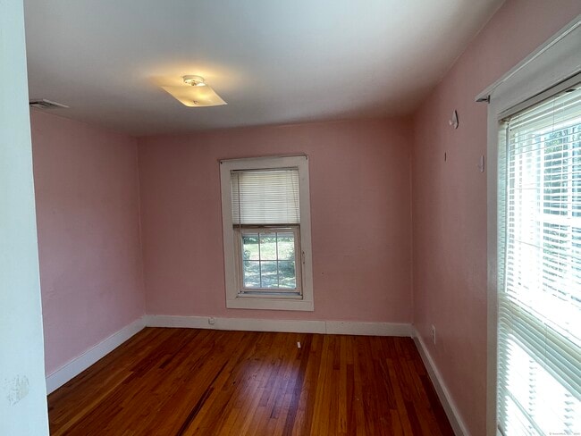 Building Photo - 333 Quinnipiac Ave