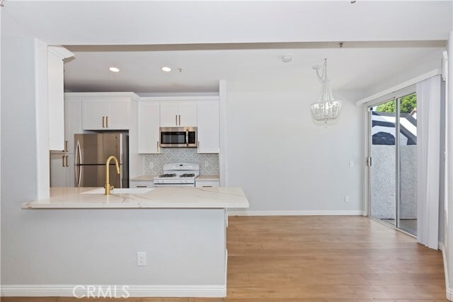 Building Photo - 13133 Le Parc Blvd